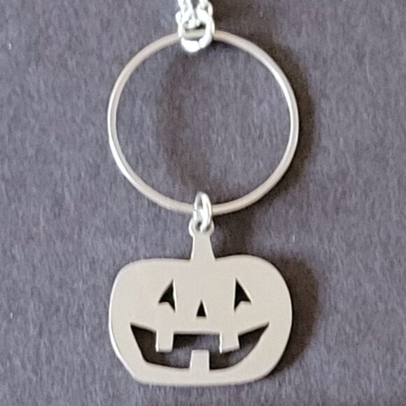 JACK O LANTERN Pumpkin Circle Stainless Steel Charm Chain Necklace 24" Halloween - Picture 9 of 9